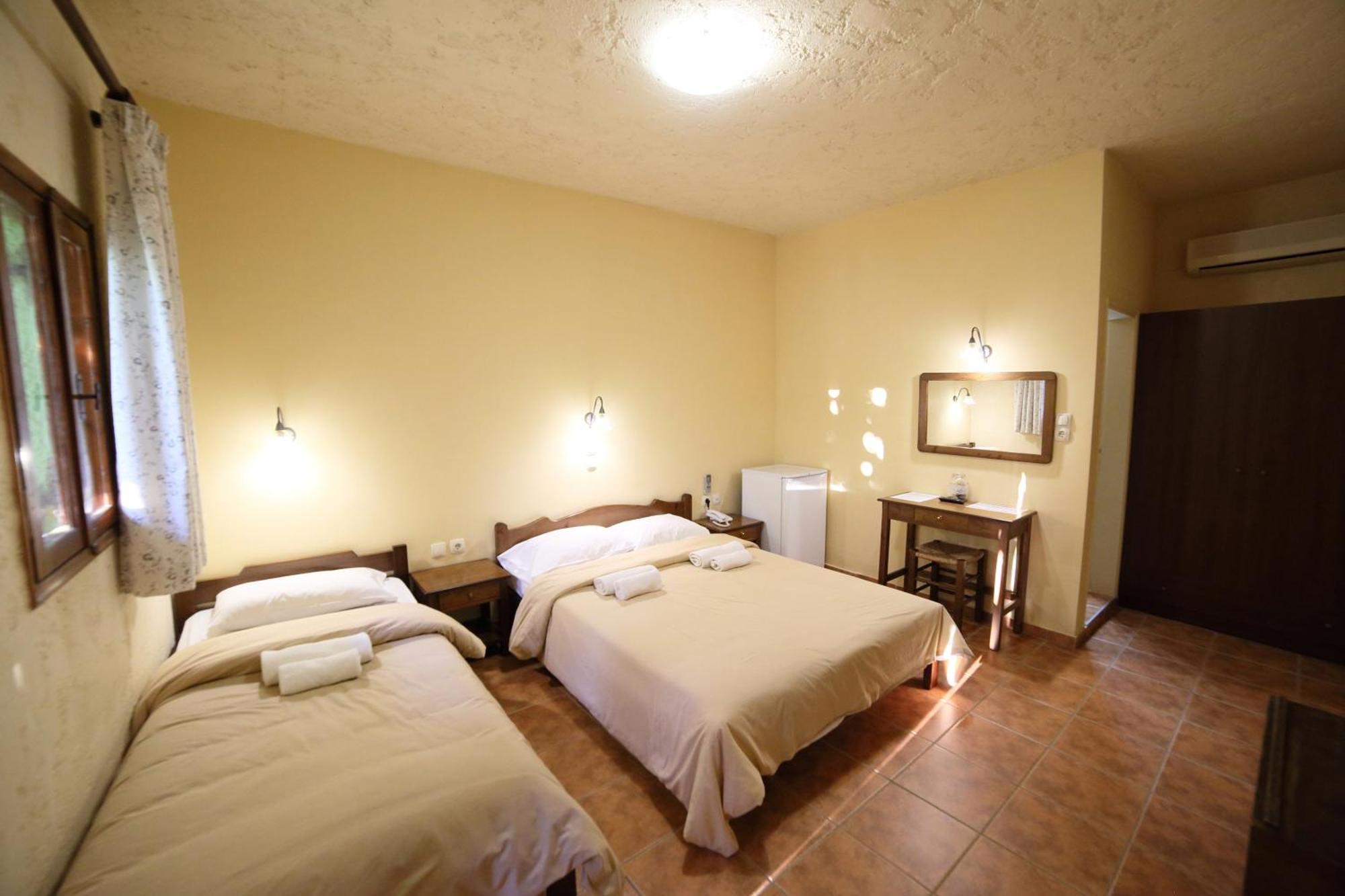 Idi Hotel Ζαρός Δωμάτιο φωτογραφία